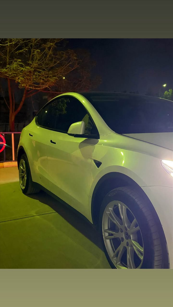 تيسلا Y 
موديل 2023  DULL MOTOR 
لونك رينج 
رقم بغداد 
اون لاين 
تحديث 2026 
دبل شاشة 
صبغ جاملغ خلفي و شوية من الباب 
بدون ايرباك حادثها خلفي 
وياها شاحنة 32 امبير
و كارتين تشغيل 
بيها حساب شركة 
السيارة مميزة
ماشية 70 

22000 $ وبيها مجال قليل بغداد, العراق


**إذا كنت صاحب هذا الإعلان وتريد حذفه لأي سبب، رجاءا أرسل رسالة إلى الدعم الفني**