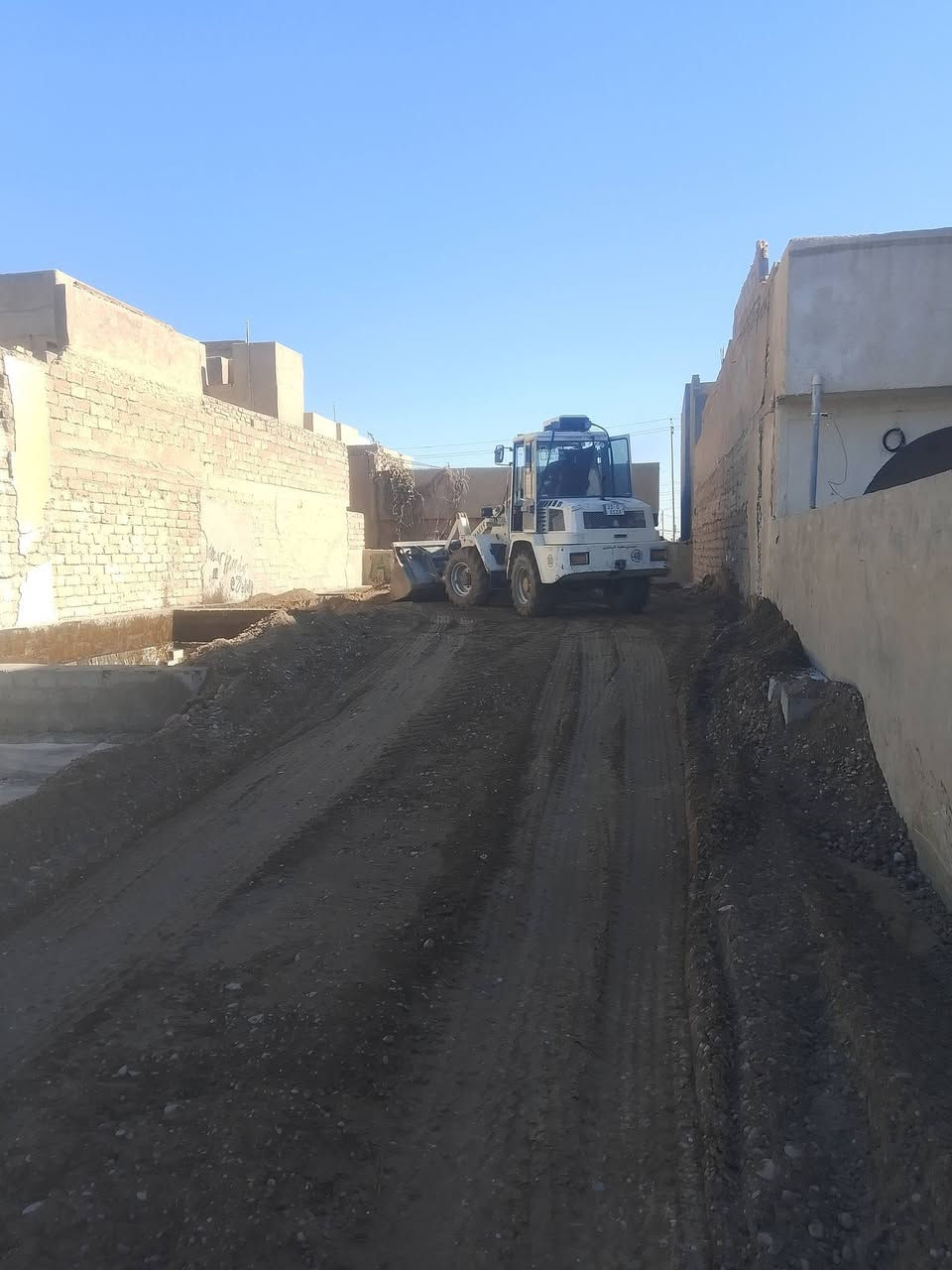 السلام عليكم مقاولات عامه بناء وتطبيك ارضيات وجدران وترميم المنازل تأسيس ماء ومجاري وتأسيس كهرباء ولدي كادر متكامل للمشاريع  ✨تصميم-تنفيذ-اشراف-استشارات هندسية✨
من الفكرةالاولى لآخر حجر تفاصيل دقيقةونتائج تدوم 💯  بناء بيوت درجة اولى مع كادر كامل بناء بيوت تسليم مفتاح مع تشطيب مع كهرباء مجاري سيراميك بوب شبابيك بلاستك المنيوم وخشب تركي  للاستفسار الاتصال او مراسله وانساب ***********
