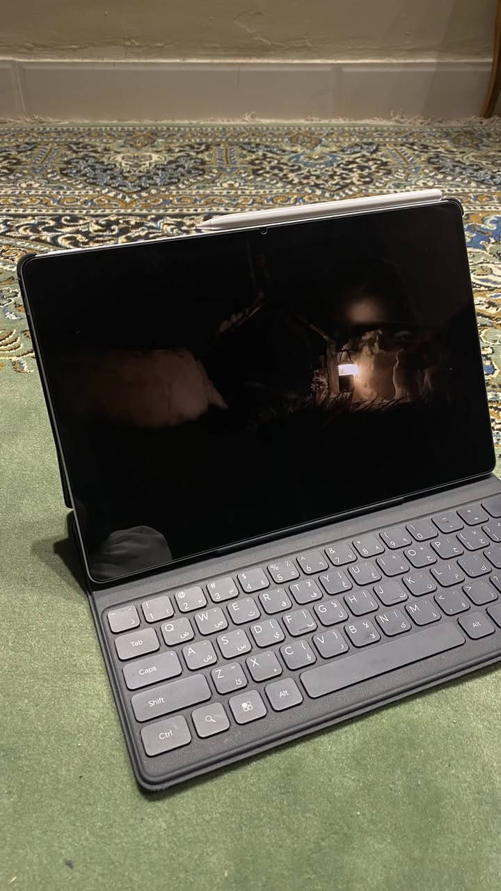 Honor magic pad 2
هونر ماجك باد جيل الثاني ذاكره 256  جاهز بعده بحاله الوكاله اخذته بنهايه شهر 9 جديد ونظيف جداً مثل ما في الصوره سبب البيع محتاج فلوسه بسعر 800 كامل ملحقاته  وياه گفر وقلم والقلم نفسه بي اغطيه للراس مكاني بغداد واذا شراي نتفق على مكان داخل بغداد قريب عليك وعليه ملاحظه يشغل ببجي 120 فريم معالج مالته قويه جداً   ( ما استخدمه للالعاب استخدام دراسه وشغل)استخدامه خفيف جداً


**إذا كنت صاحب هذا الإعلان وتريد حذفه لأي سبب، رجاءا أرسل رسالة إلى الدعم الفني**