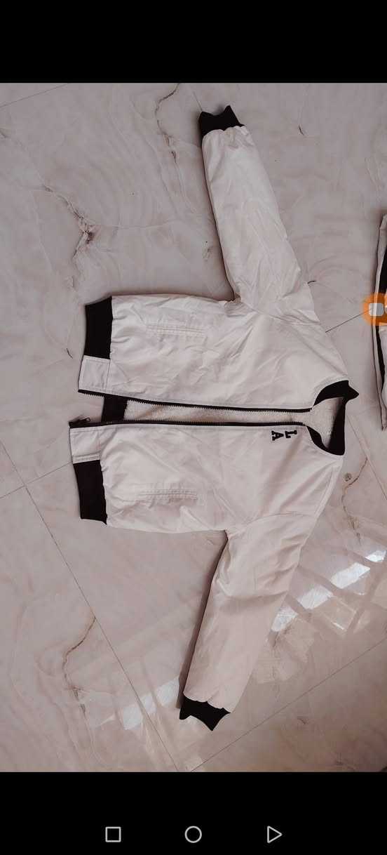 هن والتوصيل ب ١٧ الف


**إذا كنت صاحب هذا الإعلان وتريد حذفه لأي سبب، رجاءا أرسل رسالة إلى الدعم الفني**