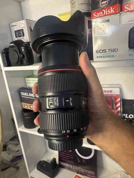يتوفر الان 
عدسة كانون 24-105 جيل الثاني رنك احمر السعر 750 الف
عدسة كانون 150-600 السعر 1200
كاميرا كانون 5D iii شتر 10ك السعر 900 الف
كاميرا كانون 5D iv السعر مليون ونص
كاميرا كانون 5D iv السعر مليون وربع 
كاميرا كانون 6D ii شتر8 ك السعر مليون ومية
كاميرا كانون 6D i شتر 5 ك السعر 550 الف
كاميرا كانون 250D مع عدسة 18-55 شتر4 ك السعر 600 الف
كاميرا كانون 750D مع عدسة 18-55 شتر 5 ك السعر 550 الف
كاميرا RB مع العدسة 24-105 السعر مليون و60 الف
عدسة كانون 28-80 فول فريم السعر 150 الف
عدسة كانون 50 ملم فتحة 8 السعر 150 الف
عدسة كانون 50 ملم فتحة 4 السعر 200 الف
عدسة كانون 200-70 جيل اول تك السعر 750 الف
عدسة كانون 100-400 السعر 900 الف

***********
