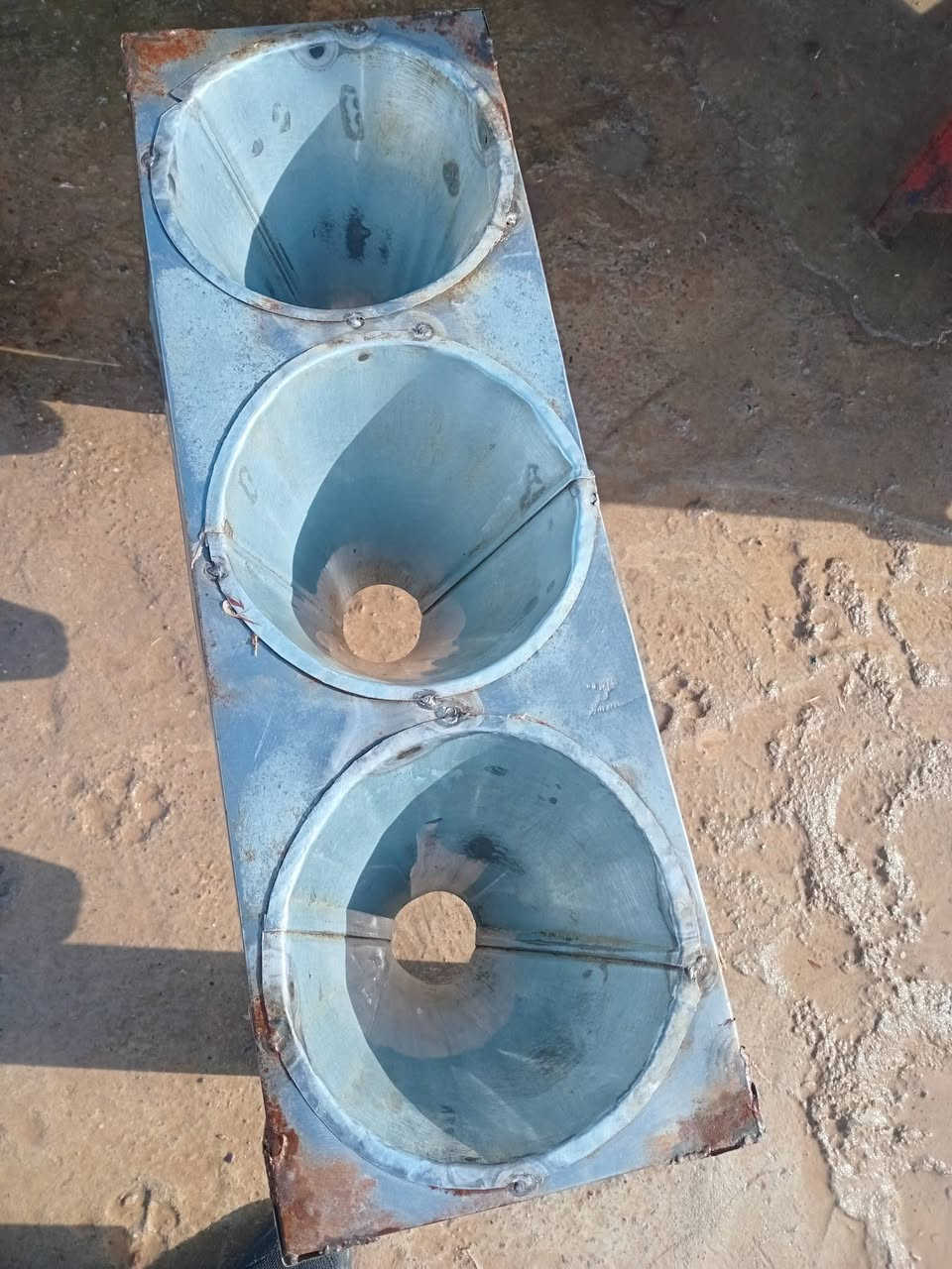 السلام عليكم يوجد هلاسه كهربائية  ويدويه وخناكه عدة كامله للبيع ***********
