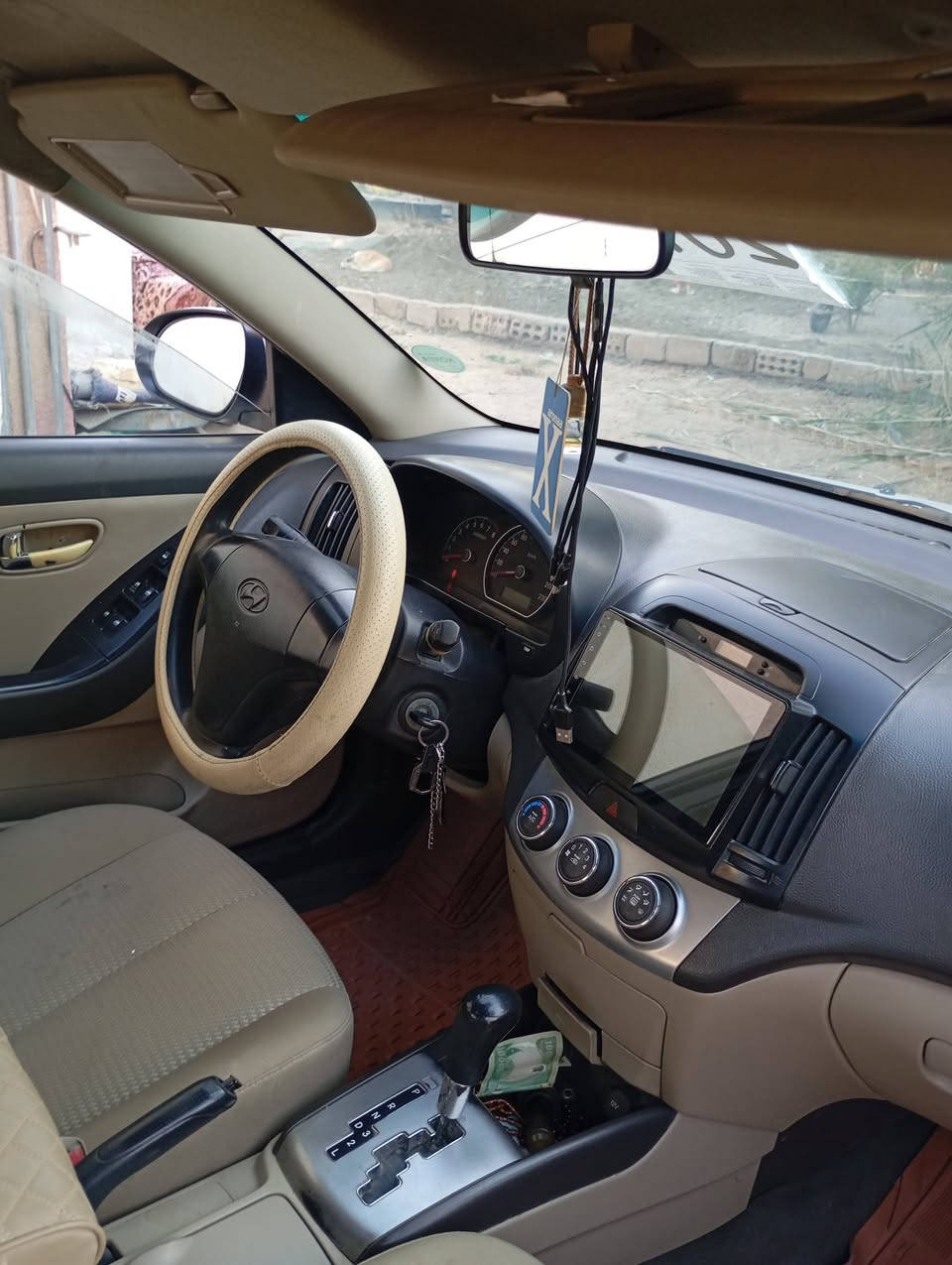 للبيع خليجيه 2011 بيه 3قطع صبغ بدون تبديل الباقي مكفول رقم اربيل
مكاني كربلاء طوريج *********** 
السعر 110وبيه مجال
