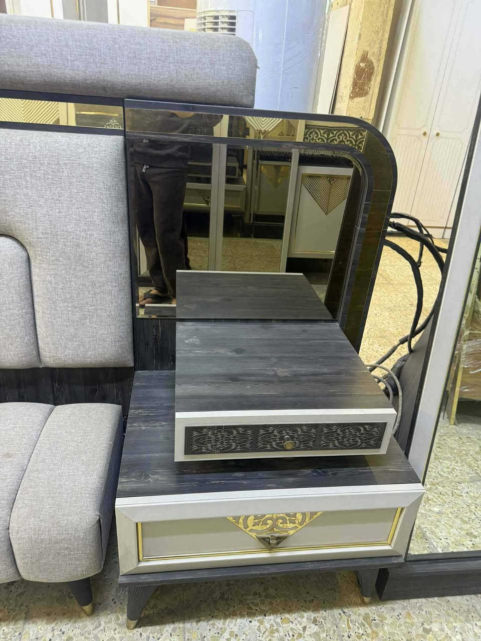 ✨ غرفة تركي  اصلي صبغ حراري 9قطع✨
نظام ابواب مودرن
سرير مخزن جك
برغي چوي حديد
 ضهر بلوك جام برونزي اسطح مرمر
 قماش وتر بروف أصلي
✨ نظافة 95 /💯
 السعر  / ملييوون و300


**إذا كنت صاحب هذا الإعلان وتريد حذفه لأي سبب، رجاءا أرسل رسالة إلى الدعم الفني**