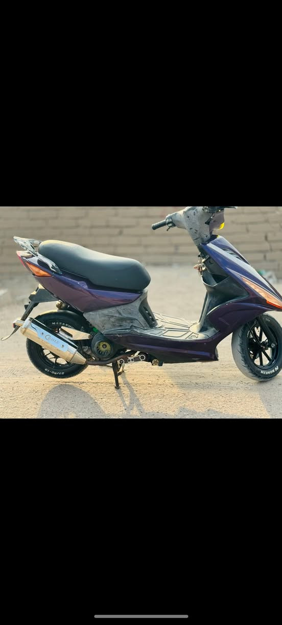 للبيع ماكس مضلع ياباني نكره سلف تأيرات جدد شغاله مزوده تزويد ياباني الول فتحه الهه كلشي يشتغل بيهه وشرط شلعه ومعدل السعر  ب 525 مكان قرنه شرش رقمي ***********
