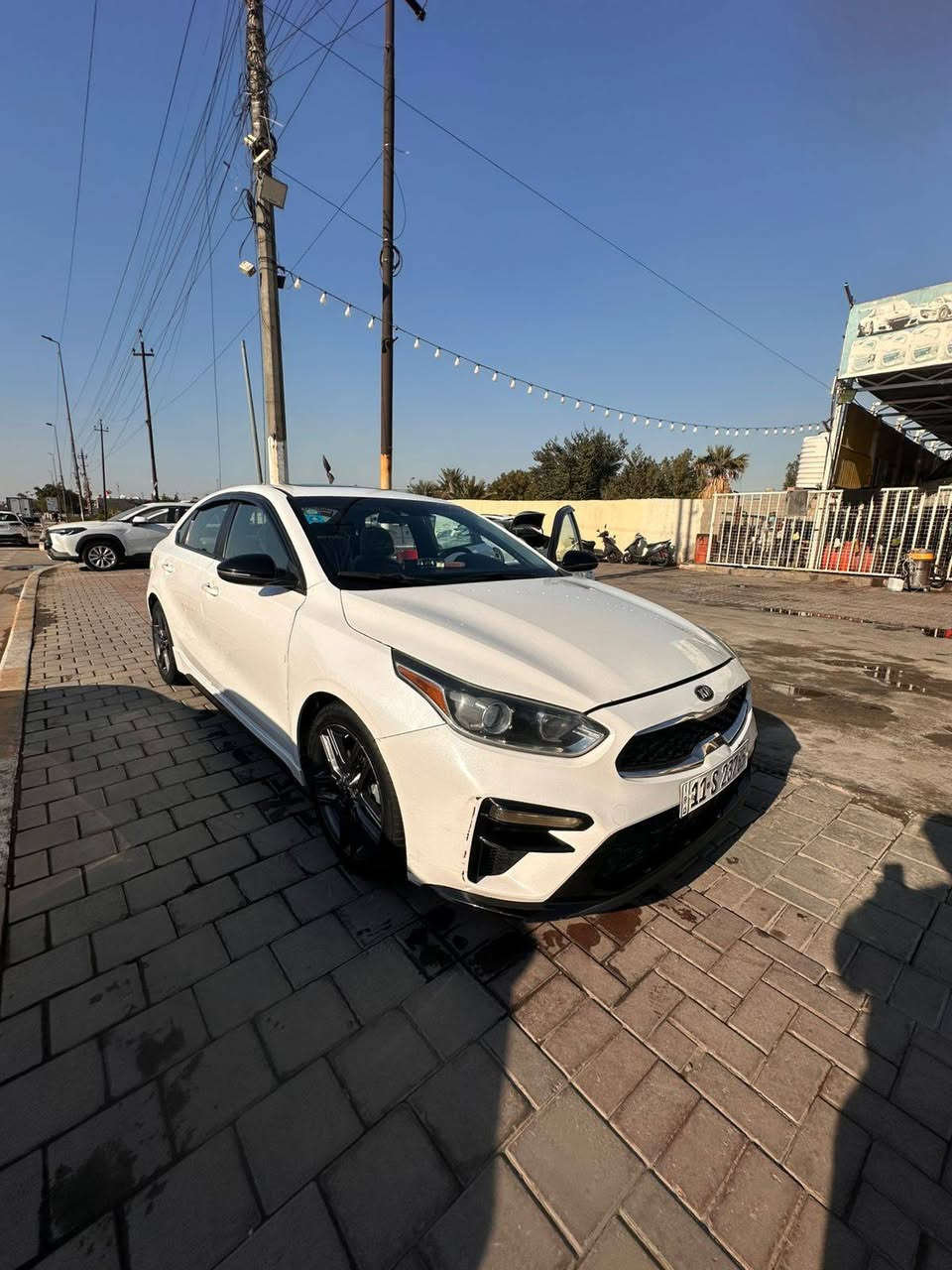 سلام عليكم 
فورتي ٢١ فول جي تي ألين 
كير مكينه مكفول 
حادث بنيد نفسه ومصلح 
سعر 135
ستفسار ***********
