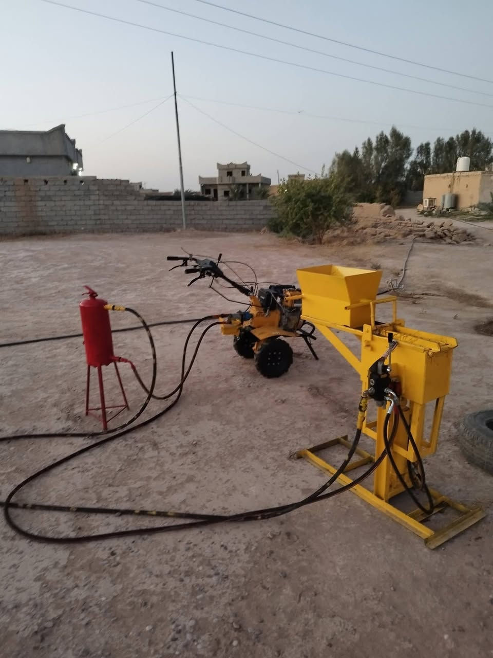 للبيع ..معمل لبن قياس 40 في 20 كبس واحد طن  مع كافه ملحقات مكينه لخبط الطين   جديد غير مستعمل فصال جديد .. السعر 3 مليون . الحويحه الزاب قريه الحلوه


**إذا كنت صاحب هذا الإعلان وتريد حذفه لأي سبب، رجاءا أرسل رسالة إلى الدعم الفني**