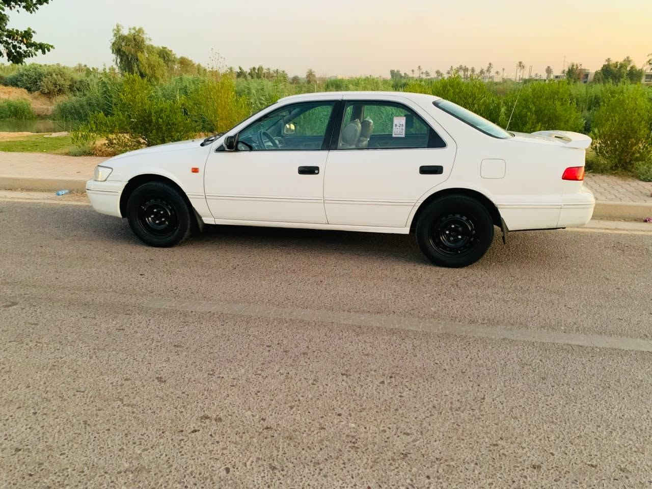 سلام عليكم 
للبيع كامري موديل 2001 رقم سليمانيه جديد باسمي 
وارد خليجي محرك اربعه سلندر مكفول كير مكفول
تبريد ثلج تخم تاير جديد حداديه جديد 
بيه باب صبغ والباقي مكفول من كلشي 
السياره جديده مال جناي 
المكان صلاح الدين بلد 
للاستفسار عالارقام التاليه 
***********
***********
