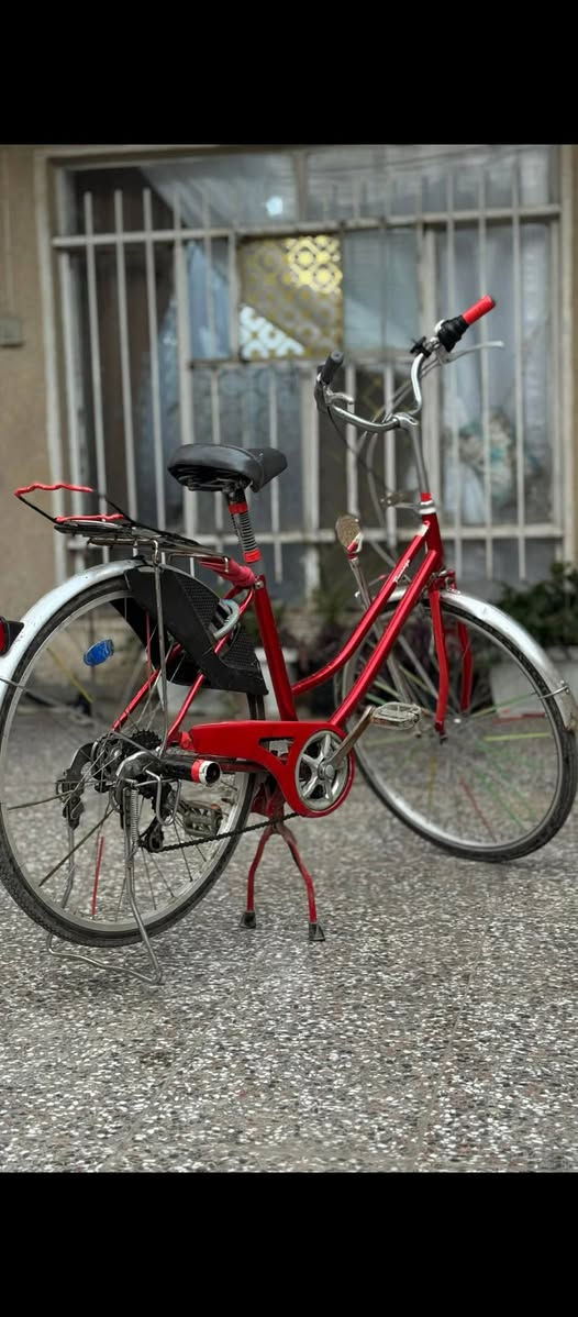 للبيع سعر 80 لبيسكل نضيف مكاني بغداد حي نصر الاتصال ***********
