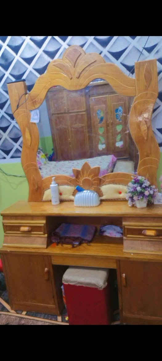 غرفة خشاب متوفره للببع بسعر مليون وقابل للتفاوض كامله مستعمله سنه وحده للتواصل  ماسنجر


**إذا كنت صاحب هذا الإعلان وتريد حذفه لأي سبب، رجاءا أرسل رسالة إلى الدعم الفني**