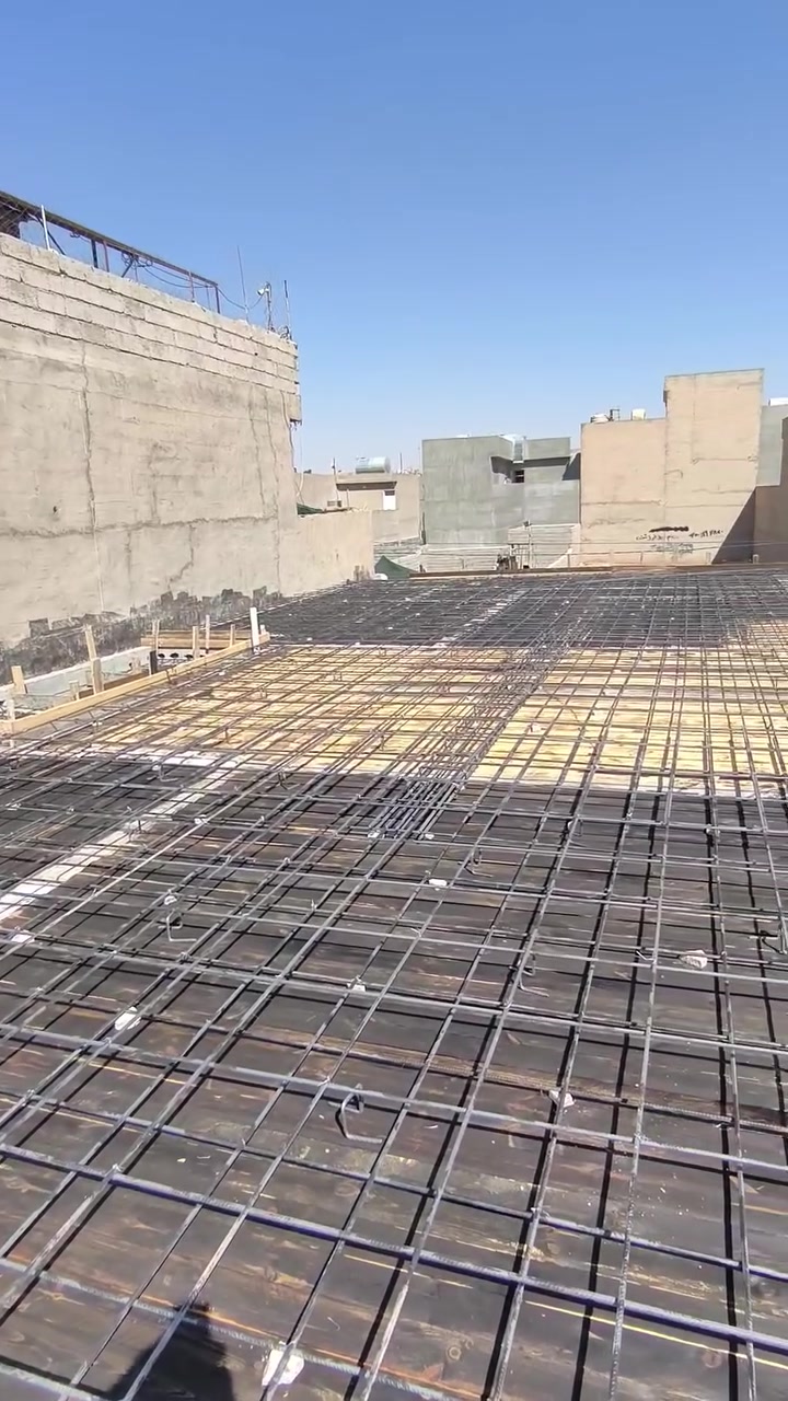 نجارين وحدادين قطعي او يوميات كركوك ***********

