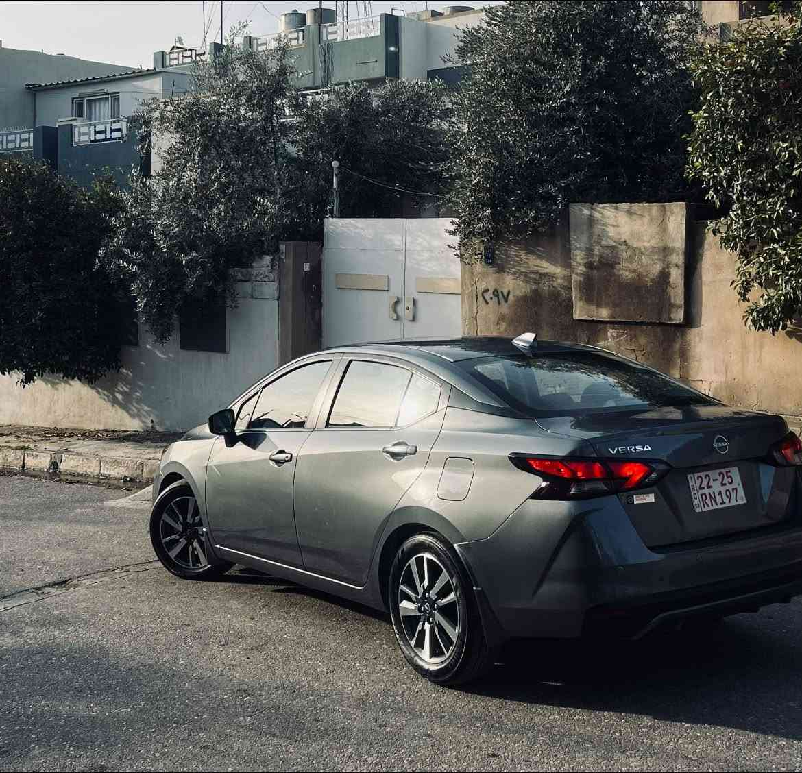 نيسان فيرسا 2025 مواصفات Sv
لون نفطي
السيارة رقم اربيل
ماشية 20الف ميل 
صبغ جاملغ وحافت البوند شرط بدون دواخل
وشواصي
وايرباكات
بصمة
لايت زينون + حاجب نهاري
رادار أمامي + خلفي + جانبي توقف ذاتي أمامي وخلفي
حساسات خلفية
تحديد مسار
كشن لونين
شحن موبايل وايرليس
تحكم ستيرن
شاشة كبيرة وكار بلي
كيجات الكتروني
كاميرا خلفية دواره
سنتر لوك
جامات كهرباء بالكامل
للتواصل : ‭***********‬
السعر  : 130  او بيها مجال
