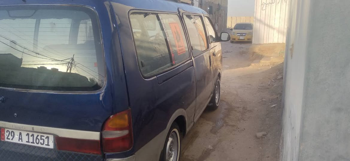 السلام عليكم 
بريجو مديل96 السنه الحد 30 
مصفرة من كلشي 
السياره بالنجف 
رقم دولي 
الرقم :***********
غير موجود على الفيس الاتصال على الرقم فقط

