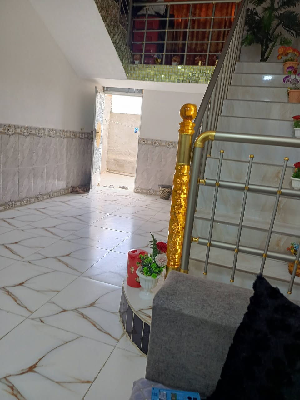 بيت للبيع زراعي مساحه 250متر حي الزهراء ***********
