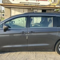 للبيع: كرايسلر باسفيكا (Chrysler Pacifica) - موديل 2022 🚐 سيارة عائلية...