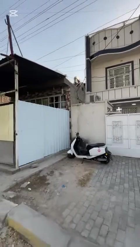 السلام عليكم 
⚠️يعلن مكتب عراق السلام للعقار 
      عن توفر 
🏠 منزل للبيع مساحة 100 م طابقين 
        منطقة الحسينية مقابل مطعم چكن اوسلو  
        على شارع سايدين البيت مدخلين  
       . استقبل  +حولي  + غرفة نوم 💤+ حولي + ترك 
         وحمامات .
         الطابق الثاني غرفتين نوم 💤 + حولي وصحيات 
للاستفسار الاتصال على الارقام :
لؤي التميمي 
***********
قصي التميمي 
***********
أو زورنا في مكتبنا مكتب (عراق السلام) للعقار 
العنوان : شارع جامع النور
اهلا وسهلا بيكم

