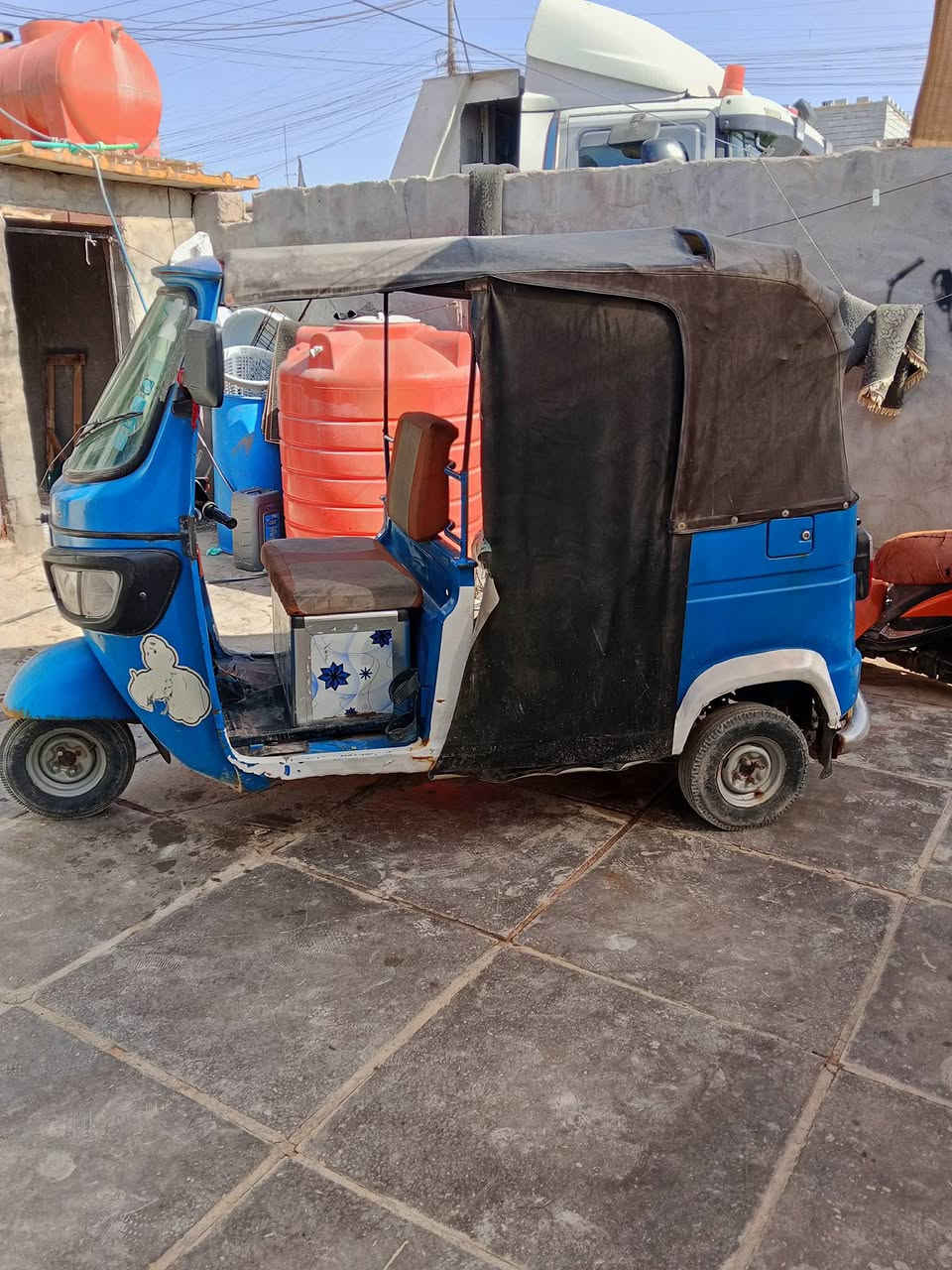 سلام عليكم تي في اس للبيع موديل 20مكينه مجفته كهربائيات كلها شغاله خير من الله رقم وسنويه تحويل ثاني يوم السعر5000وبيها مجال لشراي ***********
