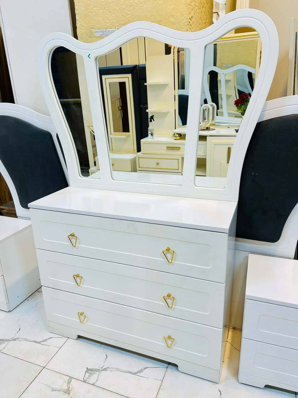 غرفه نوم تركي 🇹🇷🫡
5 قطع ضخم موديل كانتري ي
شركه عالمية لل اثاث سجج هادروليك صبغ حراري بسعر 650 مع شد ونقل مجاني 🧑‍🔧


**إذا كنت صاحب هذا الإعلان وتريد حذفه لأي سبب، رجاءا أرسل رسالة إلى الدعم الفني**