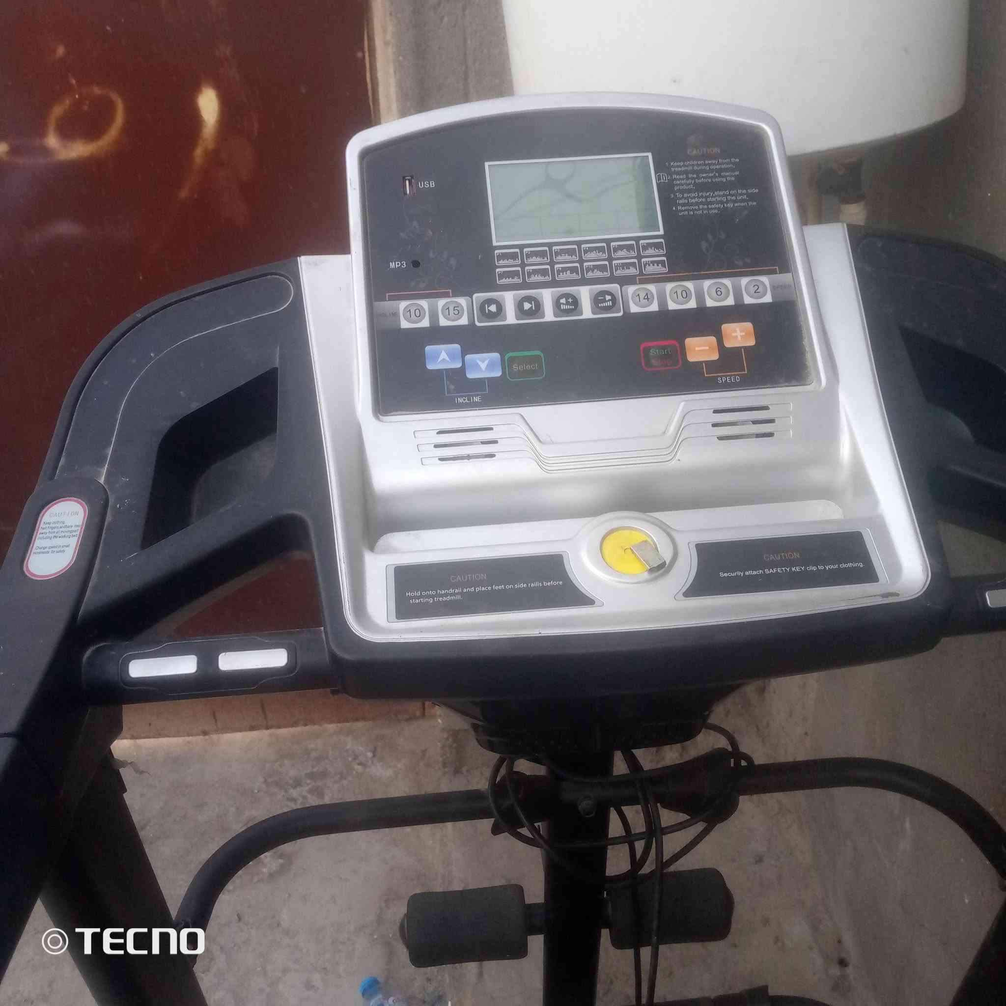 جهاز شغال جيد جدا شرط الفحص نوعية ممتازة الإنكليزي
250 الف بي مجال قليل
توصيل مجاني ***********واتس اب
المعقل
