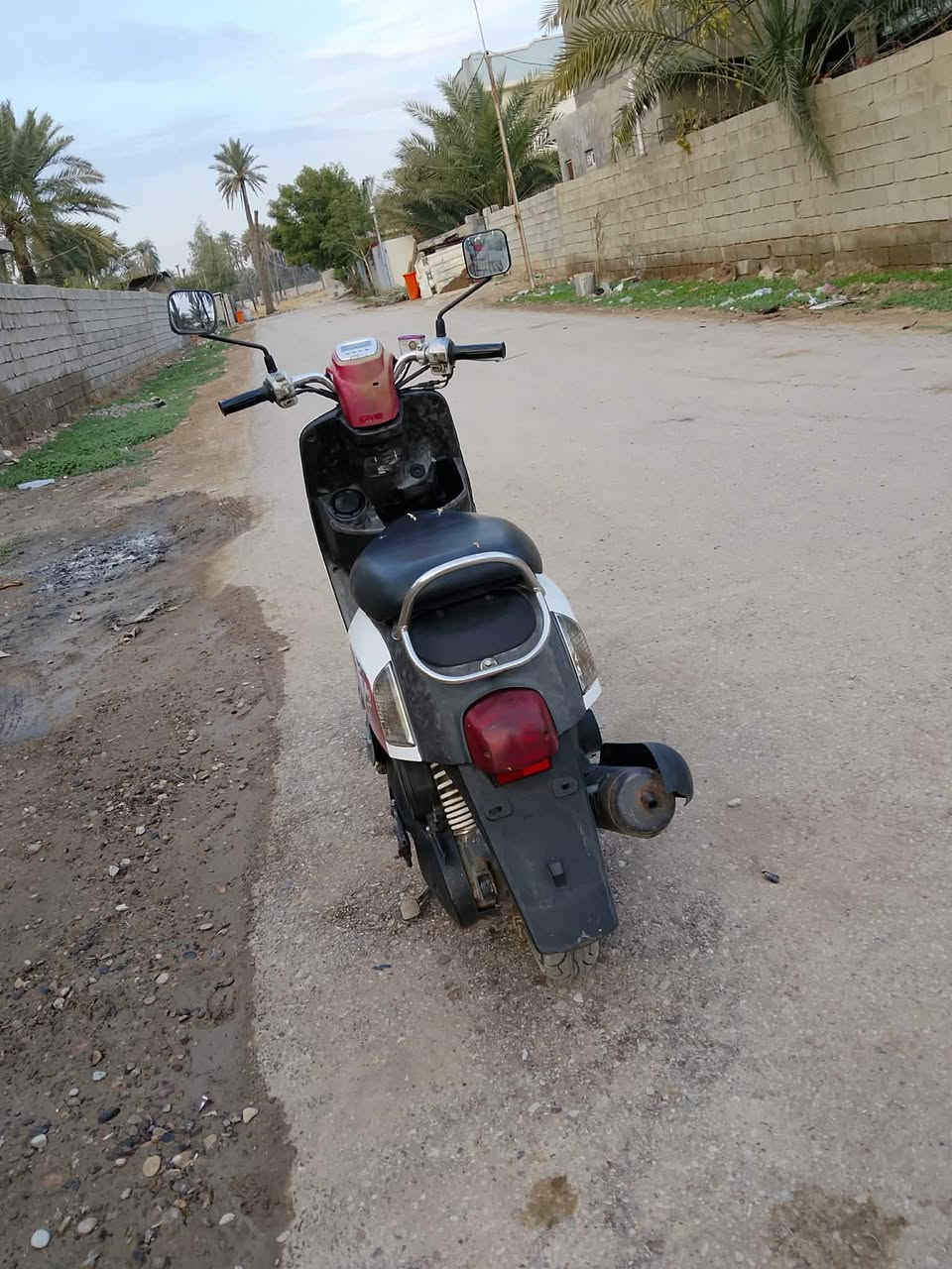 سلام عليكم بوليس نوزل للبيع مكفول كفاله عامه أوراق كامله مكمله بلاديه برغي ما ابدل بيه السعر 525 وبيه مجال حك الجيه وهذا رقمي ***********
