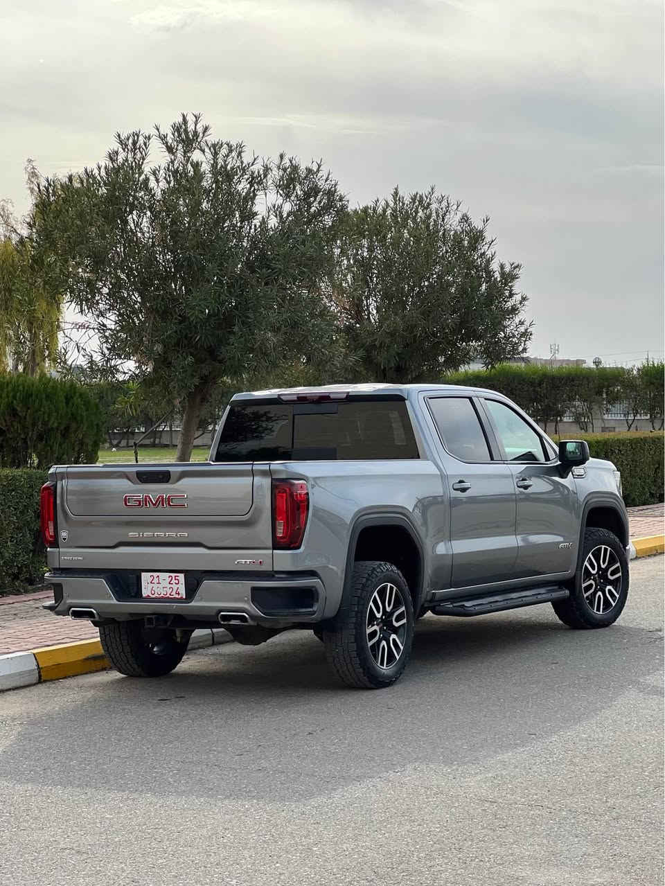 GMC  SERRA  2023
جيمسي  سيـرا  
كلين  تايتل  تةنها  دةعاميي  پيشةوة  بؤياغة
٨  بستنة  AT4
قةپات  مواسةفات 
سيرڤس  كامل  هةموو  گياني  بةشةرت  
*********** أربيل, العراق
