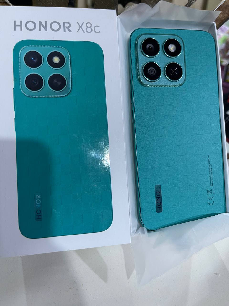 هونر X8c اخو الجديد
ذاكرة 256 عشوائية 8+8
ملحقاته كامله مع كفر ولاصق
(السعر 250) مع الضمان 
العنوان البصرة المشراك
‏‪***********‬‏ 📞
