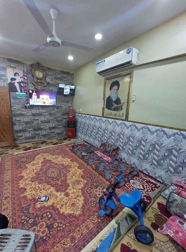 السلام عليكم  بيت زراعي مساحه ١٠٠ متر 
البيت كامل كل نقص مابي  مطبك شتايكر  كامل  بس البيتونه  السقف مالهه جينكو  العنوان حي الرئاسه شارع ٢٠ قرب مكتب الزعيم  سعره ٧٠ وبي مجال بسيط للإستفسار  ***********
