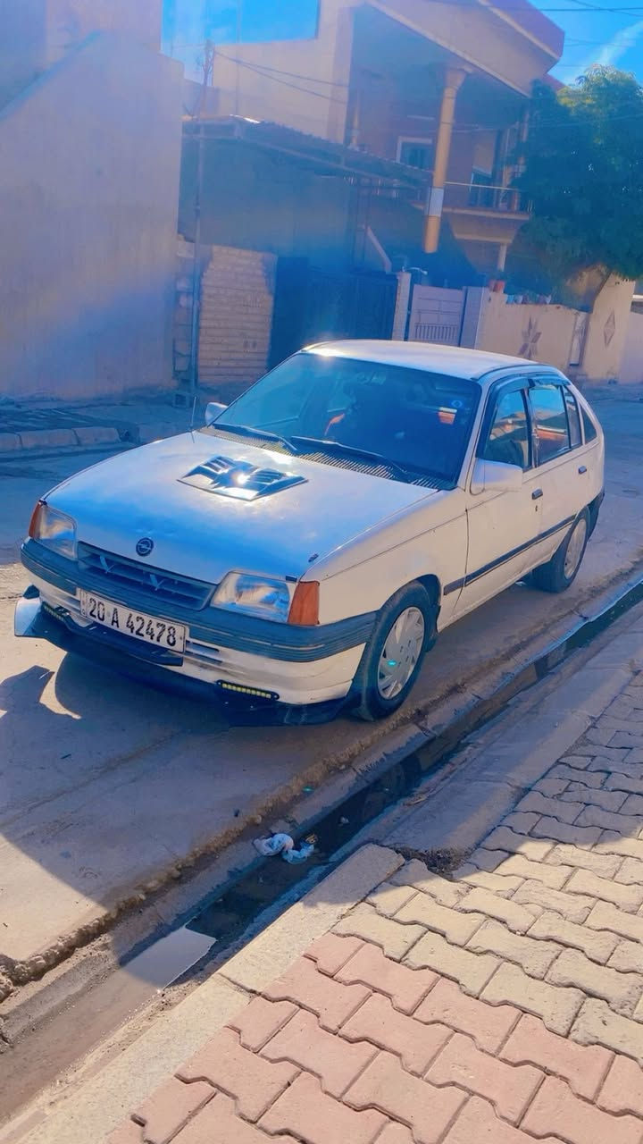 سلام عليكم كاديت مكينه 16 سنويه لحد 2030 حداديه نضيف دواخل نضيف سياره كعدتها حلوه بيع او مراوس تكسي سعر 28 بي مجال بطاقه بانزين بي رقم ديالى
مكاني كركوك حمزلي 

***********
