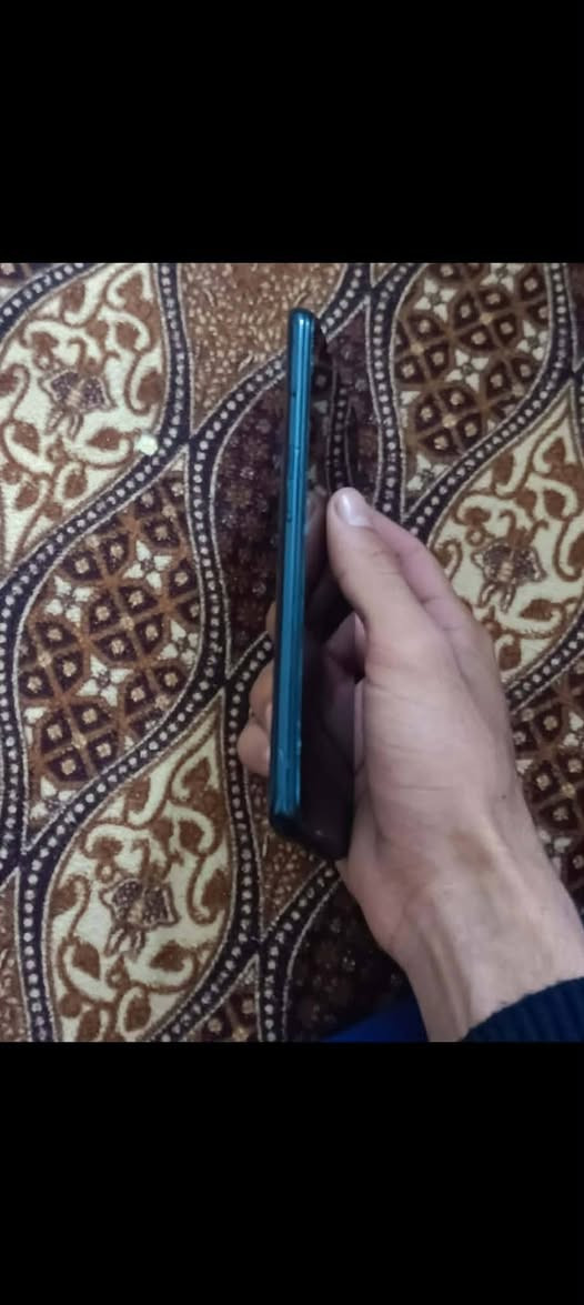 اسلام عليكم
realme 9i
ذاكره 128
بطاريه 5000
رام12
بوبجي 60 فريم 
الشاشه مفتوحه وكعد من ايدي 
سعره 90 بي مجال بسيط


**إذا كنت صاحب هذا الإعلان وتريد حذفه لأي سبب، رجاءا أرسل رسالة إلى الدعم الفني**
