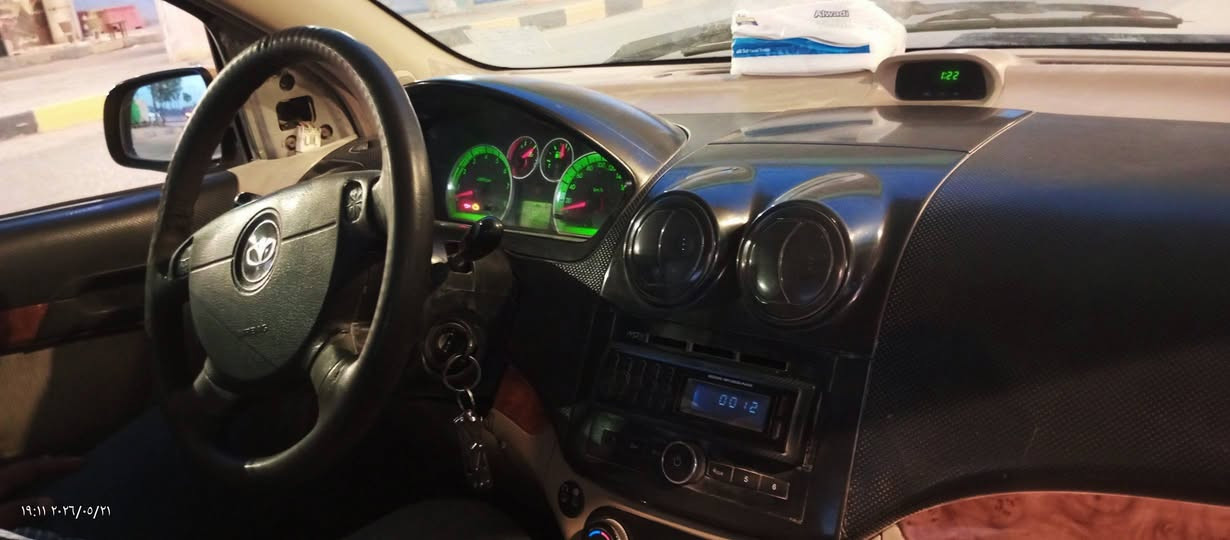 السلام عليكم افيو للبيع موديل 7 سياره مسكر كير مكينه بحاله جيده كير اوتوماتيك  رقم قادسيه مميز سعر 43 وبيه مجال ترهم للمراوس بسايبه نضيفه أو للبيع العنوان الديوانية الاسكان هذا رقمي ***********
