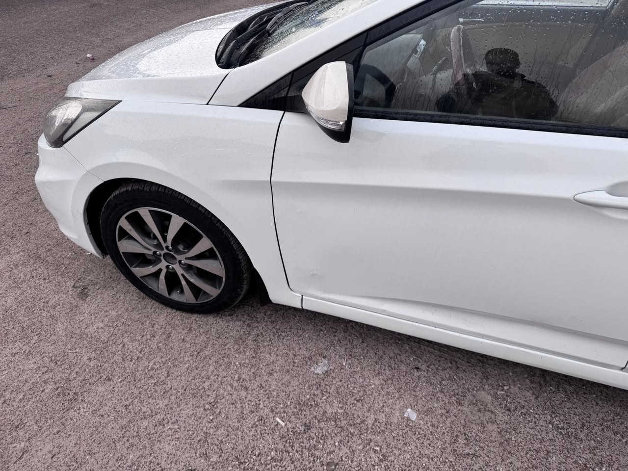 السلام عليكم 
اكسنت خليجي موديل ١٥ 
مواصفات فول المعروفة محرك ١٦٠٠ 
رقم كربلاء بأسمي رقم سنوية جدد 

 ***********
