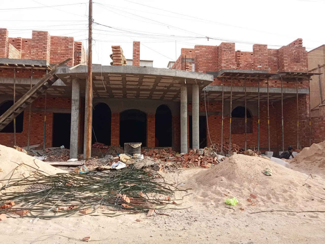 خلفه بنا متفرغ حاليا ناخذ ع الدبل وعالمتر وقطعي ***********
