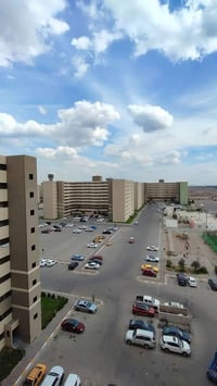 توجد شقق للايجار وللبيع كافة المساحات شرقي وغربي نظام الكاش ونظام القس...