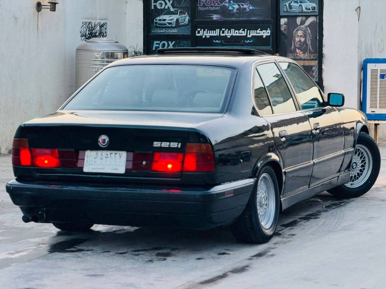 سلام عليكم للبيع BWM 525 مسكر  عدل  بجم عريض  رقم بغداد تحويل مباشر   السيارة جديدة وناعمه جدا سلايت كفاله من خياس وضربه
كير ومكيه وحداديه  شرط جديد تدفئة تبريد شغال كهربائيات كله شغال ع بلاد ماكو شي مايشتغل بيها       
غرفه جديده صاج ملكي   
السعر 57 وبيها مجال بسيط  
مكان السياره بابل  
‏استفسار  ***********
