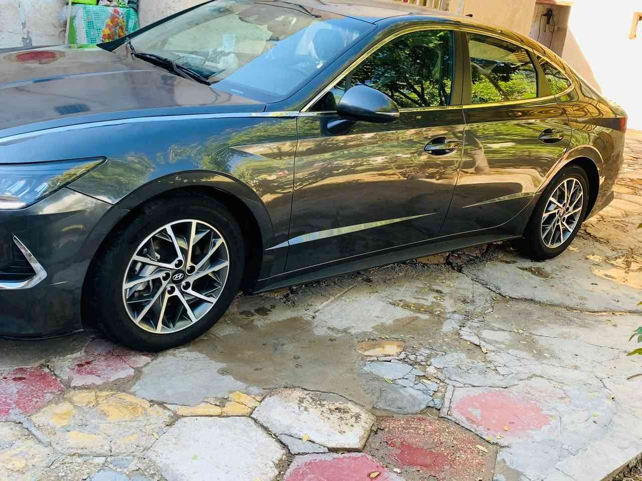 السلام عليكم
سوناتا للبيع وارد امريكي 
موديل 23 
رقم اربيل تحويل او وكاله 
سنويه ال 30 
مواصفتها واضحه بالصور 
العنوان كربلاء 
السعر ١٧٣ 
***********
