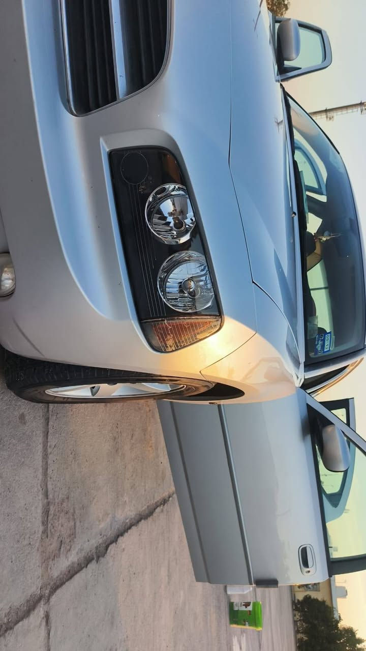 جارجر 2010
مكينه 3500
كفاله من الضربه والصبغ والتبديل
***********
