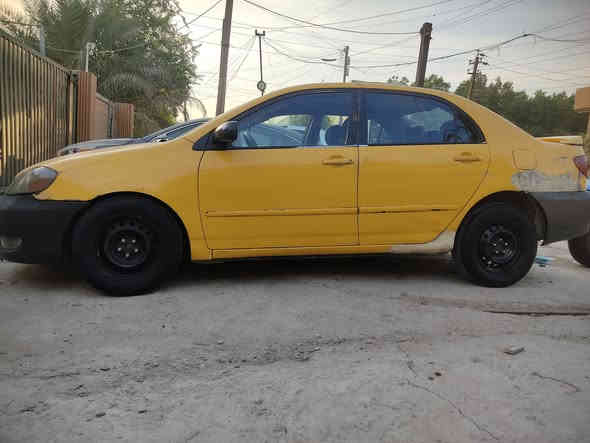 كورلا نحلة موديل 2007 
السيارة كلهة ليبل واحد مامبدل بيهة شي بيهة ضربة بالجاملغ الخلفي السارة رقم انكليزي ديالى تحويل ثاني يوم
تبريدهة شغال 
مكينة وكير خير من الله
السيارة مكانهة بغداد تقاطع الدروش
السعر 60 ورقة
رقم الهاتف ***********
