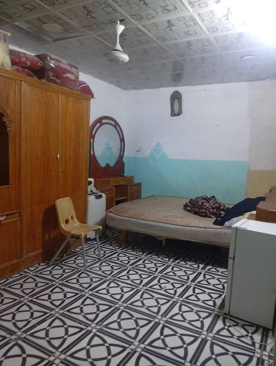 سلام عليكم بيت مساحه 100 متر العنوان بابل مفرك عنانه سنجار قرب روضه تولاي السعر 50 وبي مجال رقم الهاتف ‏‪0789 109 9731‬‏
