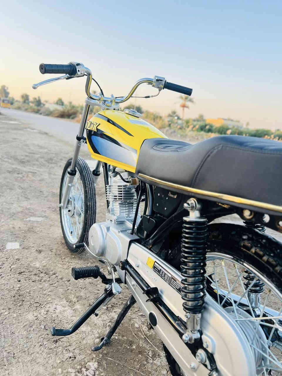 دراجه تعمير الشاصي 15 اوراق اصولي والباقي 25 دراجه متروكه 2 تبديله دهن سعر850 مكاني ناصريه غراف ***********
