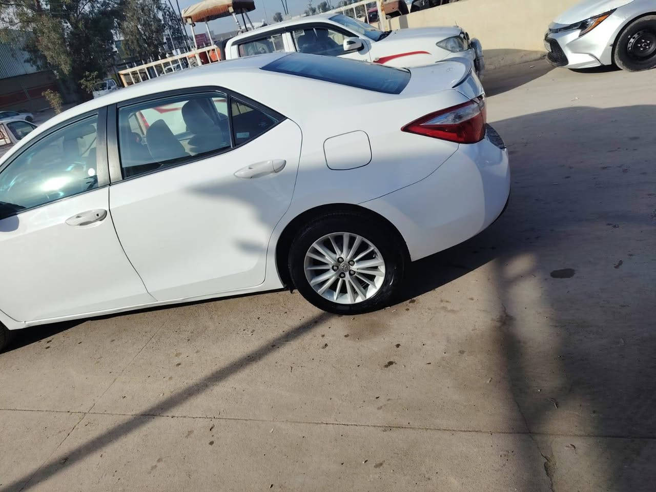 كورلا للبيع موديل 16 بيهه 4 قطع صبغ  كير ومحرك شرط سنويه جديده رقم دولي شرط تحويل ترهم نقد وترهم نص اب نص سياره حلوه مال جناي الشراي يتصل ***********
