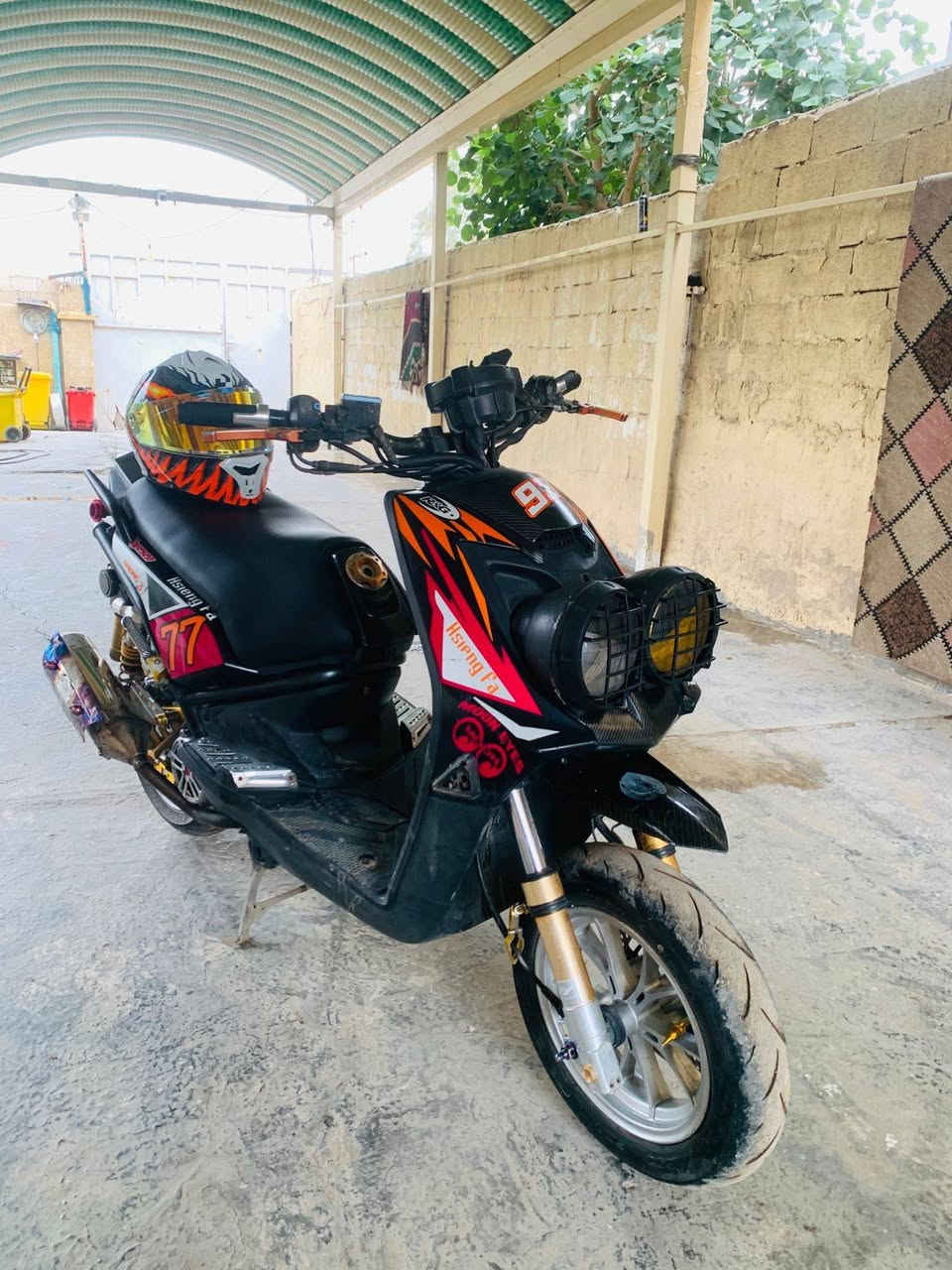 السلام عليكم جبلي للبيع رجاء  المو شراي لا يراسل ولا يخابر مكاني بغداد دراجه صار لها  20 يوم  من ماخذها من الرمبه وبيها وصل مال معرض)) دبلات خلفي
 دبلات امامي
 بكلايت حديث ار 6
 ستان صفح ستيرن
 كربون حقيقي قبق بنزين جيب شوته كاربون قبق كلجات كاسو سبايدر  رياضي صالنصه الرياضي هاوزن رياضي وياله رياضي المشيف ماكو برغي بلادي فارك رياضي بعد بيها هواي شغلات) مكاني بغداد *********** بي واتساب  سعرها مليونين و450 وبيها مجال )
