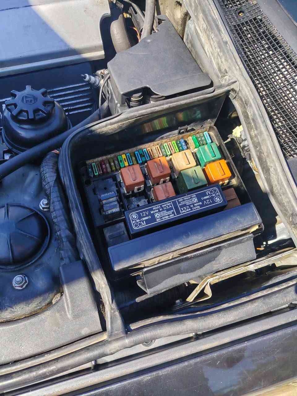 بي ام v8 ٧٣٠  رقم بغداد و بسمي سنويه وهزه جديدة مكينه وكير كفاله عامه حداديه أمامية خلفيه كفاله جديدة تبريد ثلج قطعتين اربع بيبان دبل جام و كهرباء كشنات كهرباء دبل ايرباك و دبل حساس سيارة جديدة بمعنه الكلمه مال جناي متعوب عليه ومصروف عليه لا جطل ولا تلزيك و بدون اي حادث  السعر ٧٥  الاستفسار الاتصال ***********  مكان بابل حله مركز المدينه
