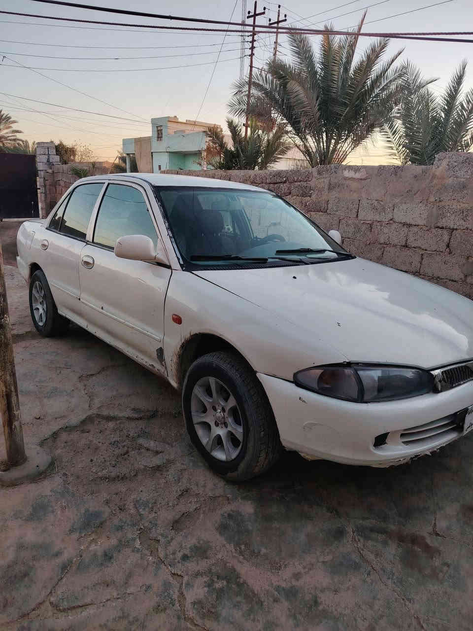 السلام عليكم بيع مستعجل براتون نوب ضباط شرط رقم ديالة صدامي بيهة.كتاب فقدان بدون صاحب ماند صاحبة ابيع حبل كير ومحرك شرط صدر خلفي وامامي جديد تخم تاير أربعة جديد مسجل وأربع سماعات شغال كشر وقرفة نضيف اربع بطاين ودشبول جديد السيارة جاهزة من كلشي كهربيات كلهة شغالة السعر ١٧ ورقة من الخير جماعت ١٥ لا تخابر شلع كلشي اكو بل السوك قفل ١٧ من الخير ***********) ***********
