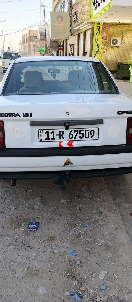 سلام عليكم اوبل فكتره موديل 92 مكينه 1600 رقم بغداد نكليزي بسمي مكان صلاح الدين  سامره رقم الهاتف *********** السعر 43 وبيهه مجال
