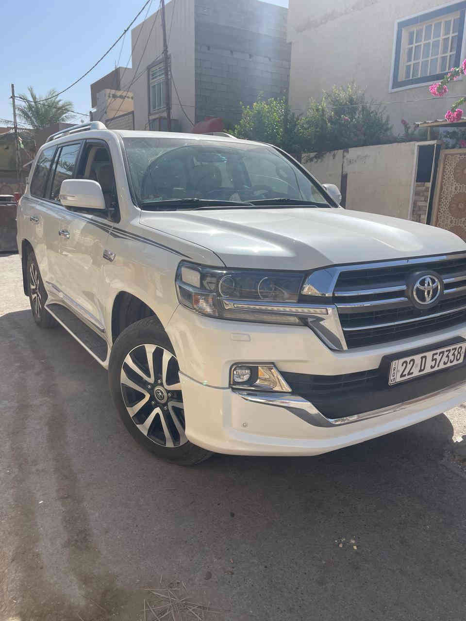 السلام عليكم 
لاندكروز ٢٠١٩ ساز 
فول موصفات 
مكفولة كفالة عامةمن كلشي 
صور السونار مرفقه بالمنشور رقم اربيل تحويل مباشر 
مكان السيارة 
ديالى بعقوبة 
سعر555$
وبيها شوي مجال 
***********
