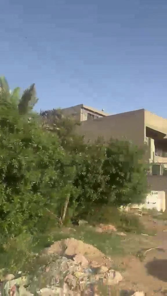 دارللبيع 200متر4غرف نوم صاله استقبال نضافه 90بل100طابوو صرف كراره قرب السريع الجديد للأستفسار
***********
