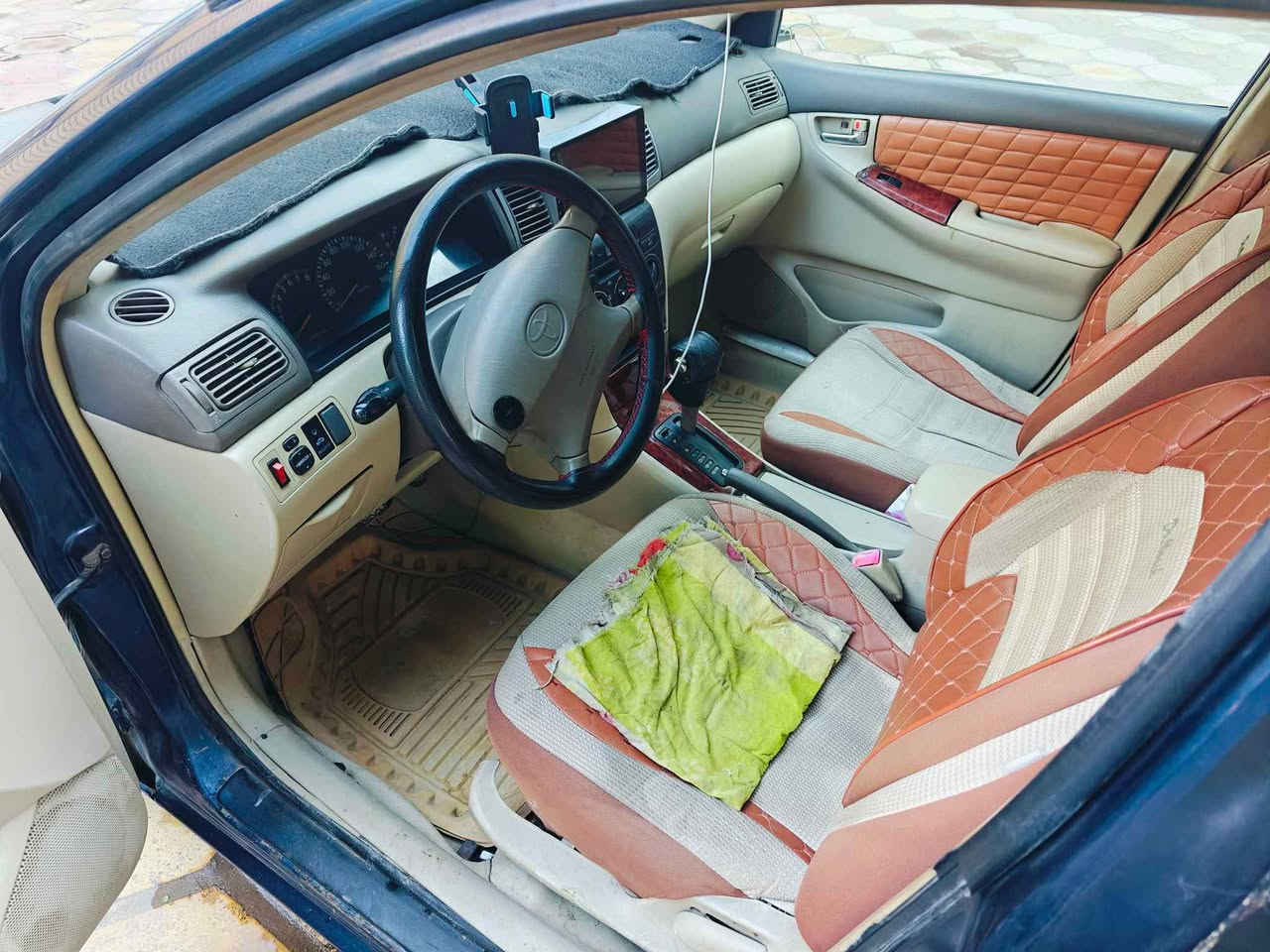 كورلا بيكاجو محرك 1800 رقم انكليزي هزه جديده 
*********** البصرة, العراق
