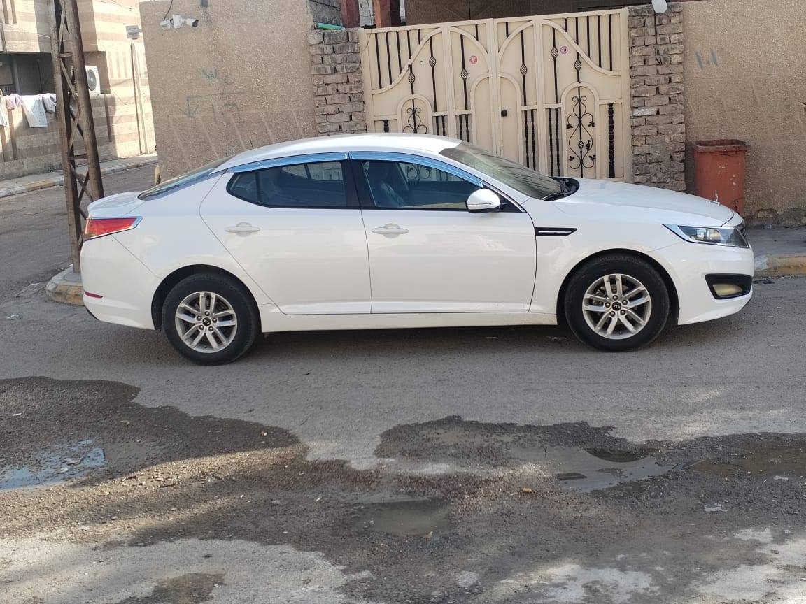 السلام وعليكم كيه اوبتيما موديل ١٣ خليجي رقم بغداد سياره جديده بيه قطعه صبغ فقط سعر ١٠٥ شده ٥ مستعجل مكلف بل نشر اتصل واني حاضر***********
