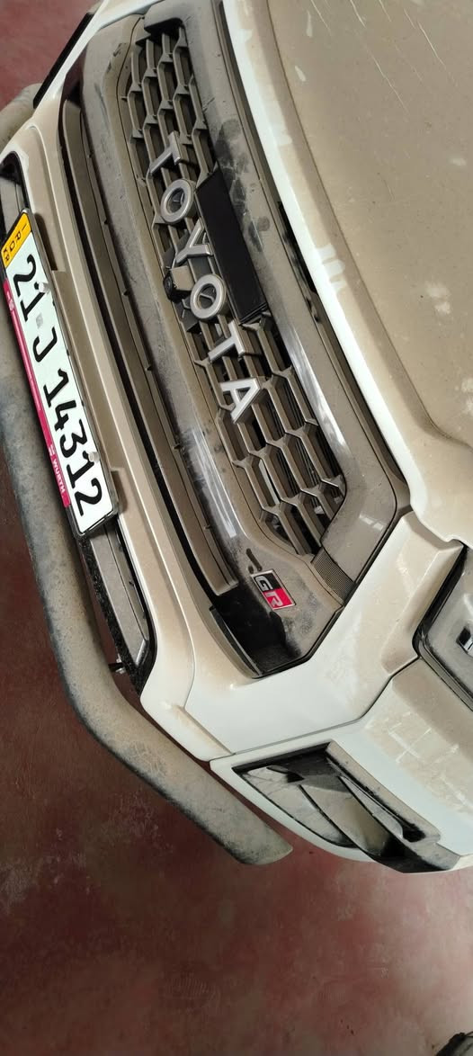 سلام عليكم للبيع ام مروس اب لندكروز جي ار 2022
مكفوله كفاله عامه 
فول موصفات 1/1
ماشيه 40 الف اخت الزيرور
سياره 2 سنتين مخزنه
رقم سليمانيه تحويل او وكاله
السعر 435 وبيها مجال
***********
