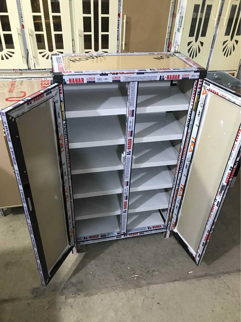 جزامه احذيه شغل درجه اولى ٦ تقاسيم من الداخل السعر ١٢٥ يوجد توصيل *********** العنوان شارع الاخلاص ناصرية, ذي قار
